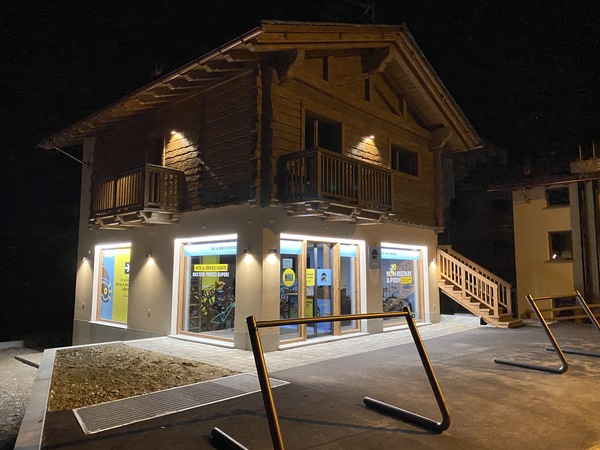 La boutique Skialo Carosello 3000 à Livigno